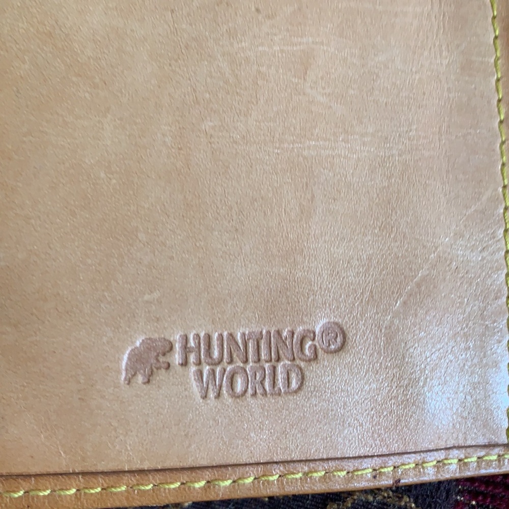 Authentic Hunting World long wallet - Picture 5 of 5